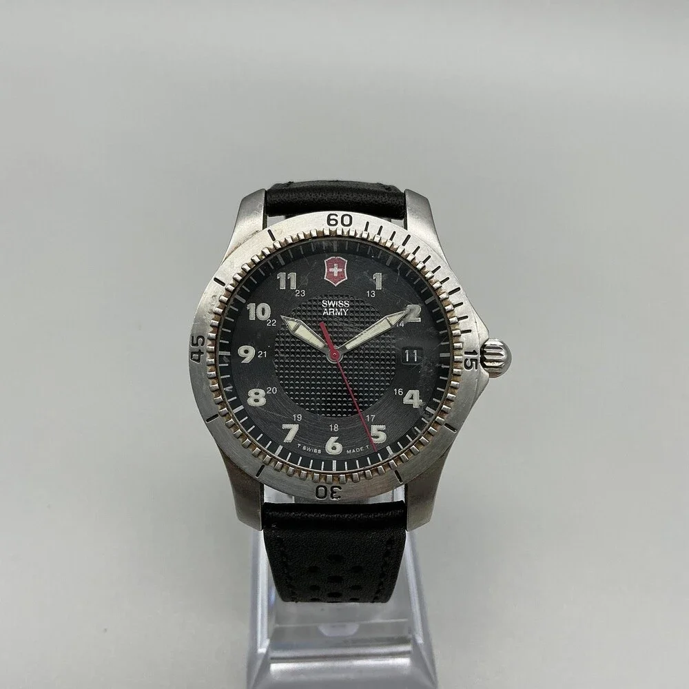 Vintage Victorinox Odyssey Swiss Army Mens Watch 39mm Black Dial New Battery